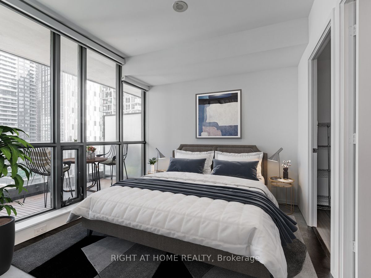 8 Charlotte St, #1603