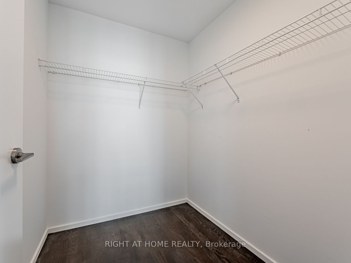 8 Charlotte St, #1603
