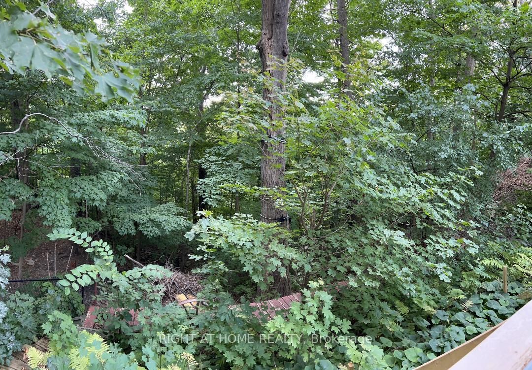 42 Gwendolen Cres