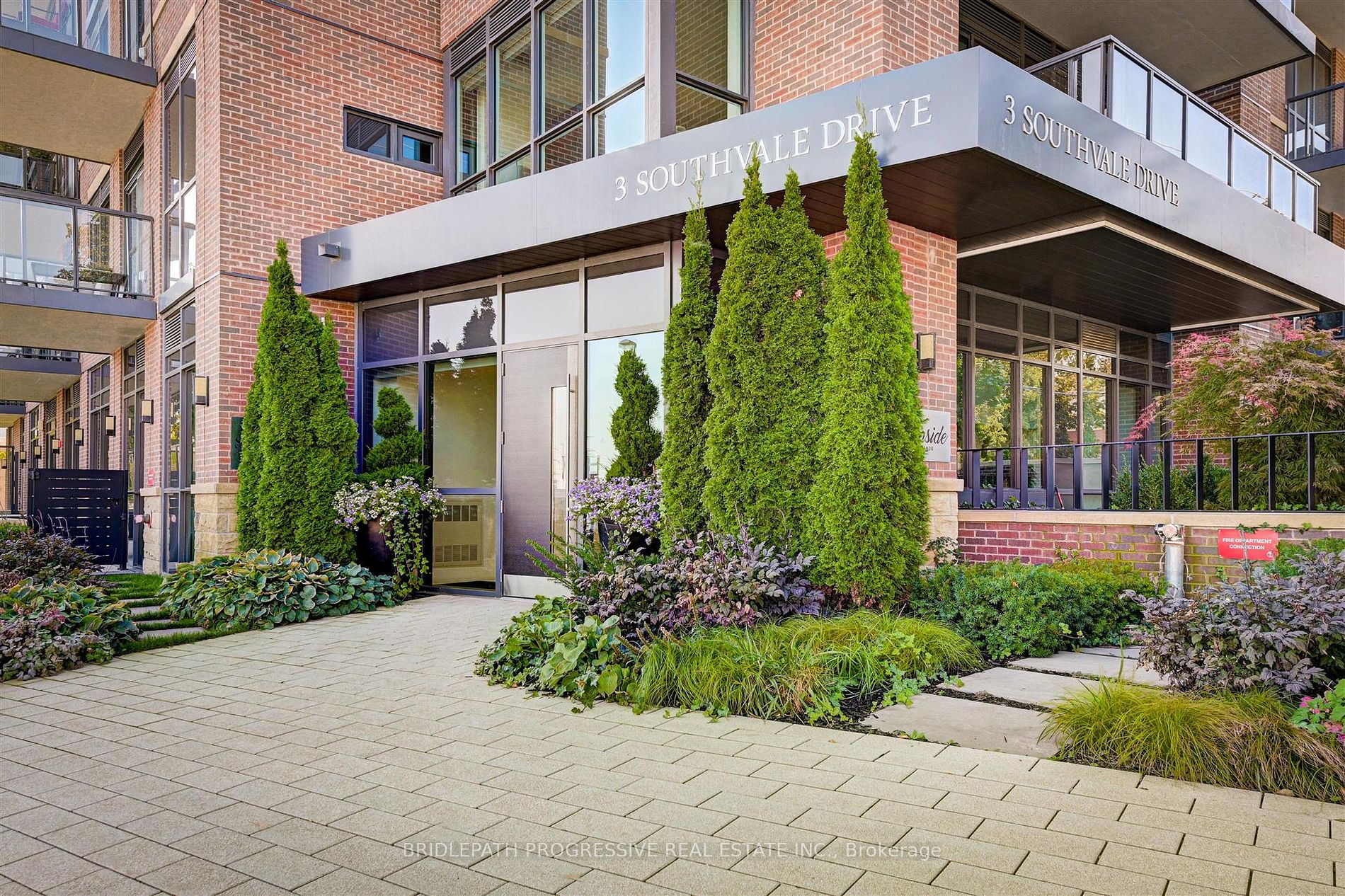 3 Southvale Drive, #301