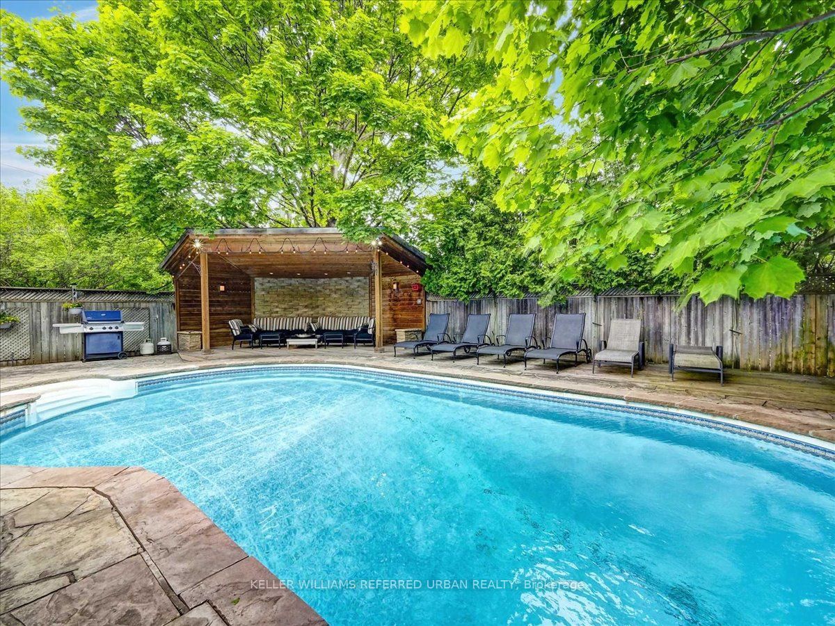 51 Blue Forest Dr