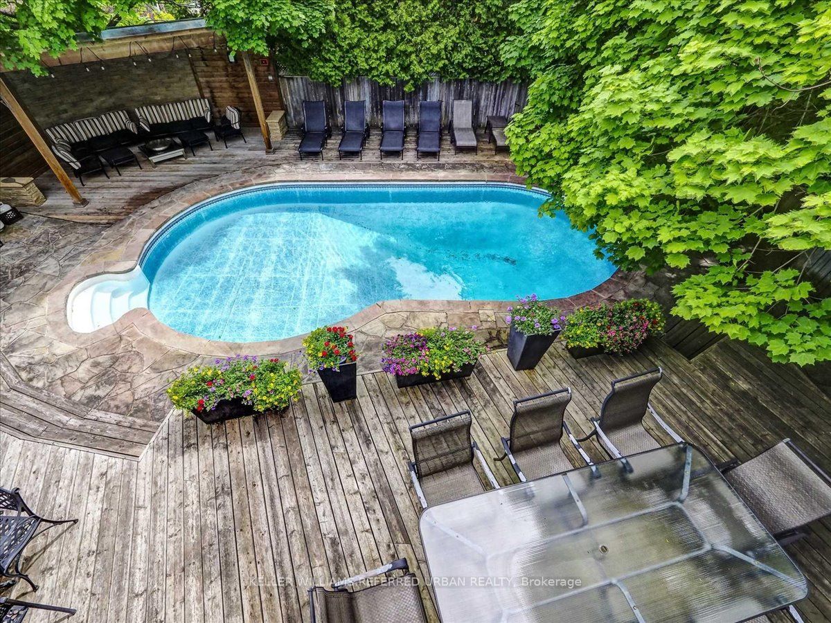 51 Blue Forest Dr