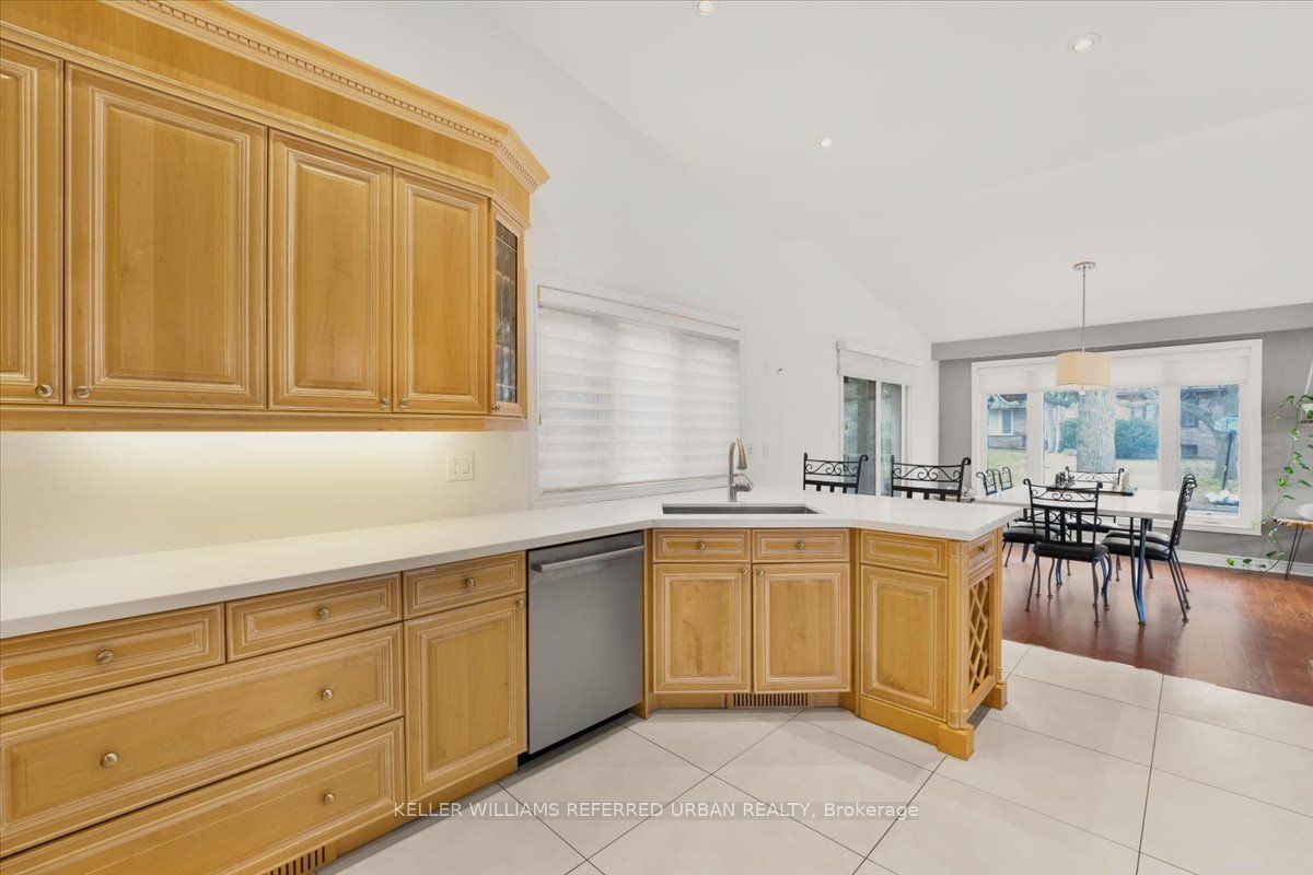 51 Blue Forest Dr
