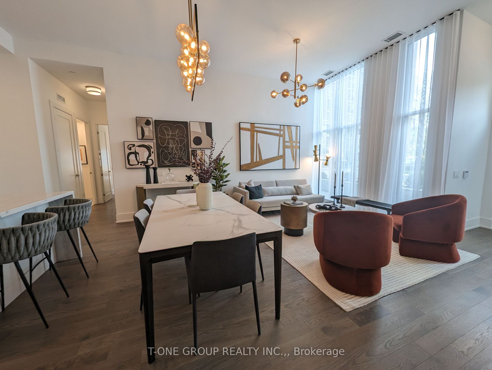 20 Inn On The Park Drive, #242