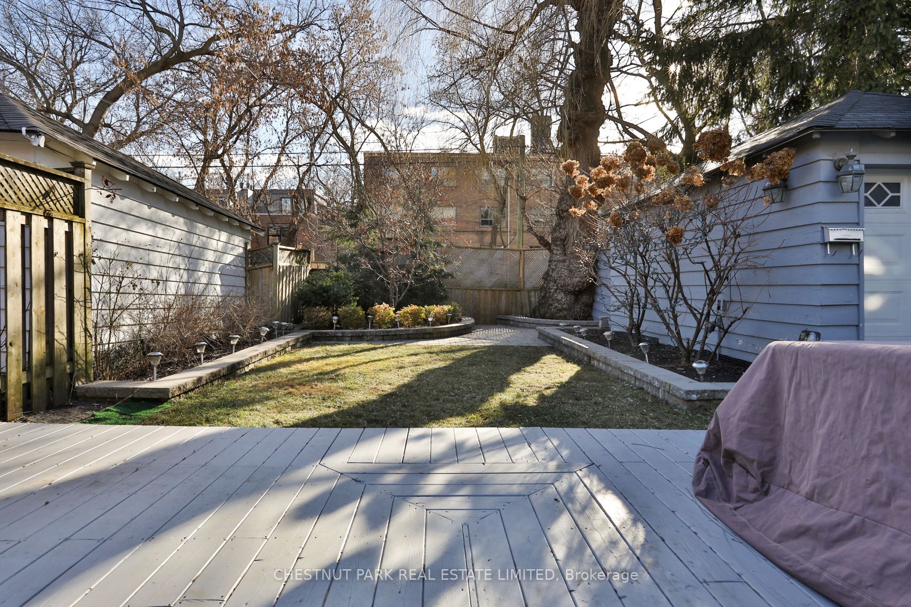 125 Chaplin Crescent