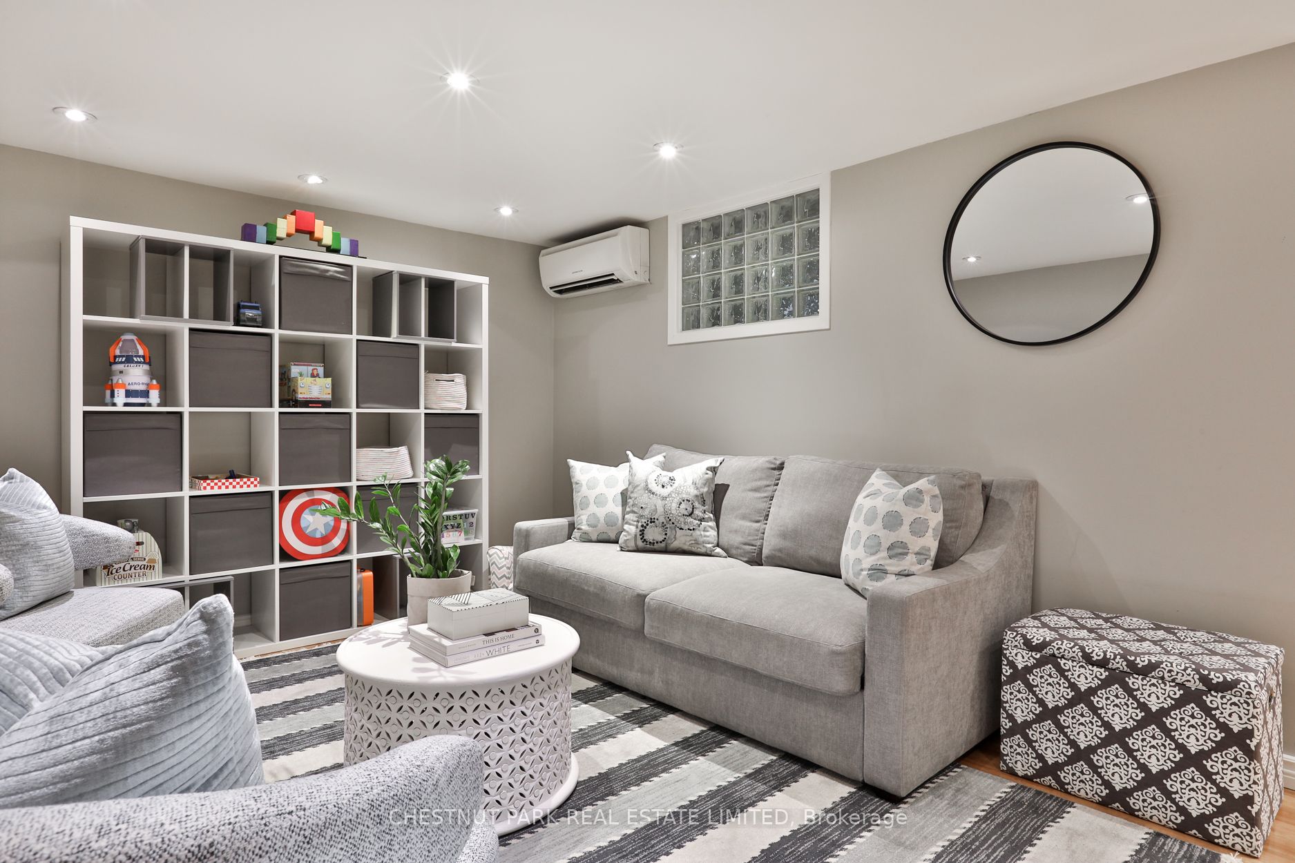 125 Chaplin Crescent
