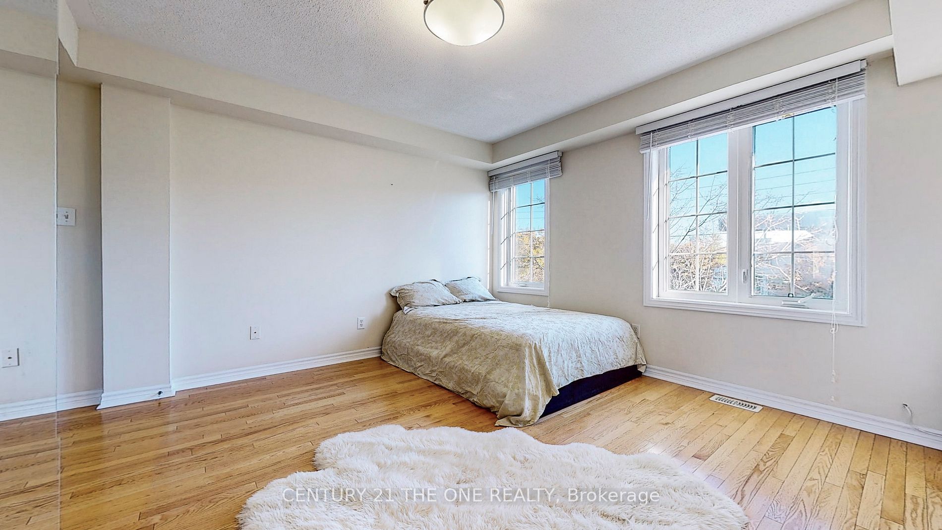 126B Finch Avenue W