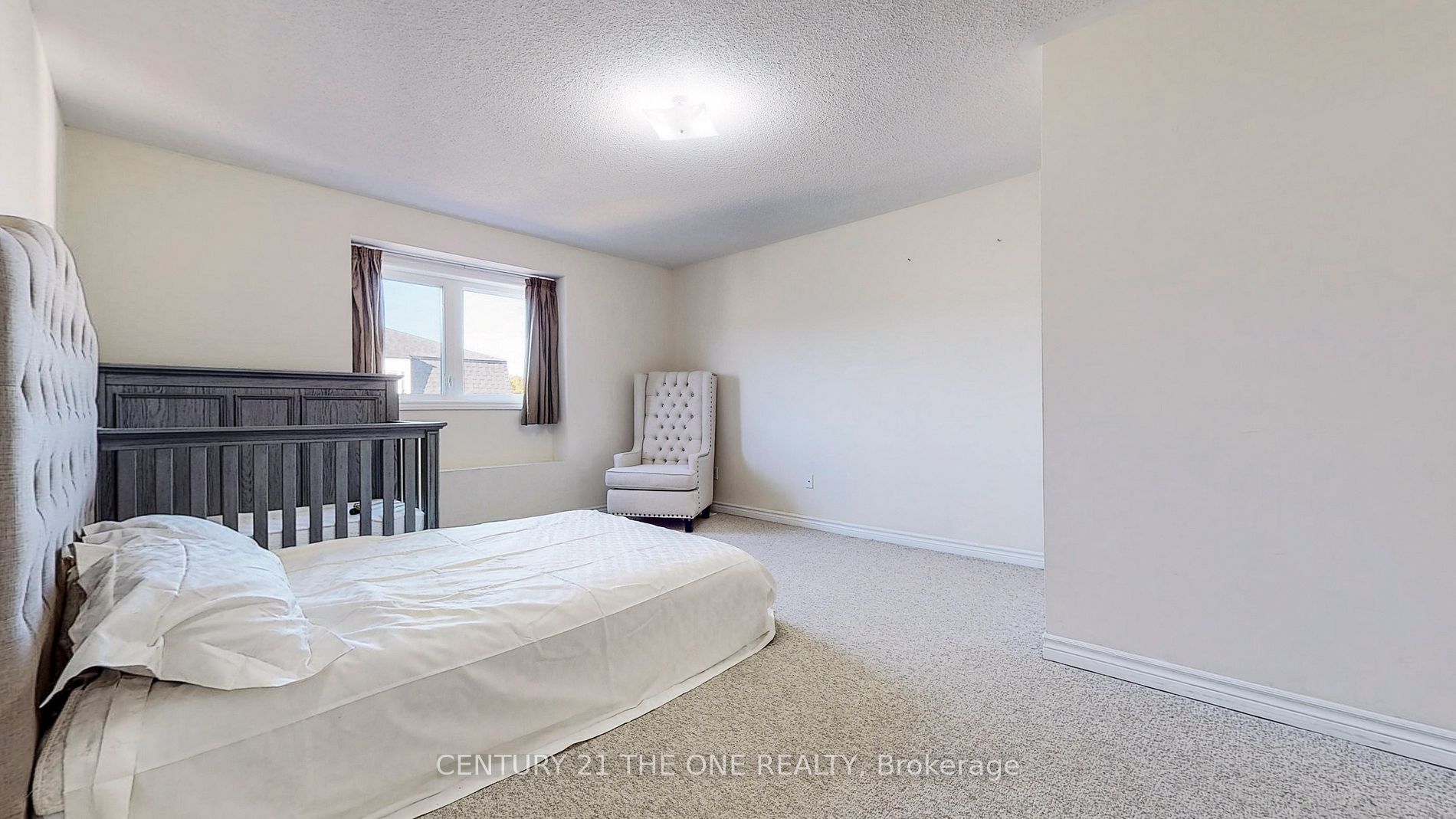 126B Finch Avenue W
