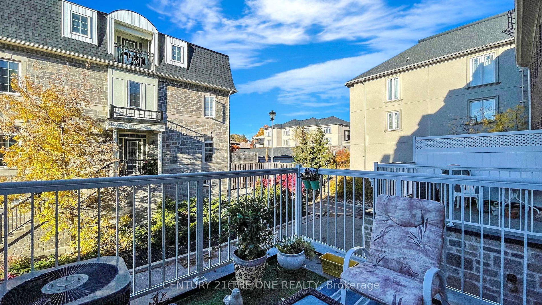 126B Finch Avenue W