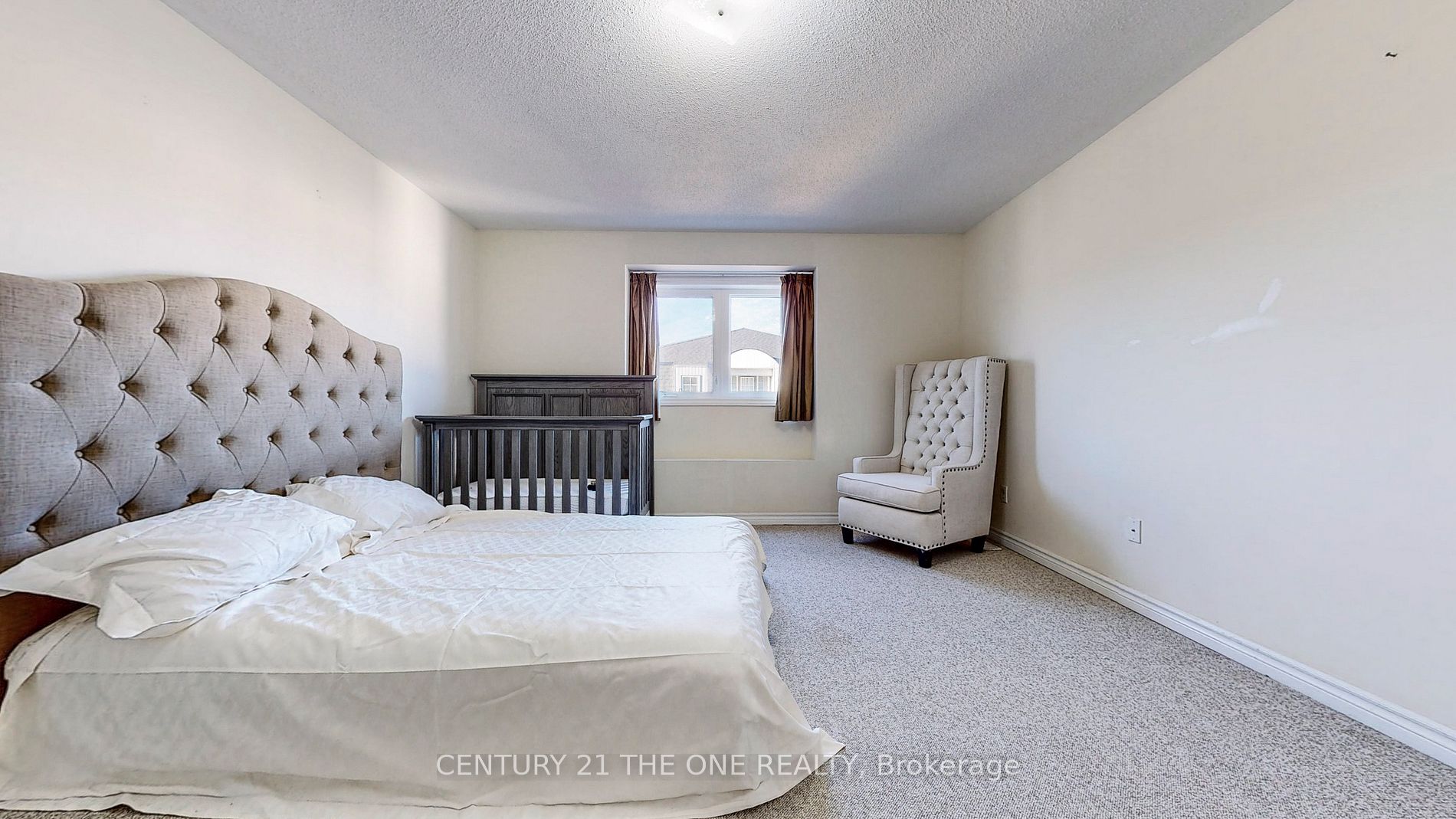 126B Finch Avenue W