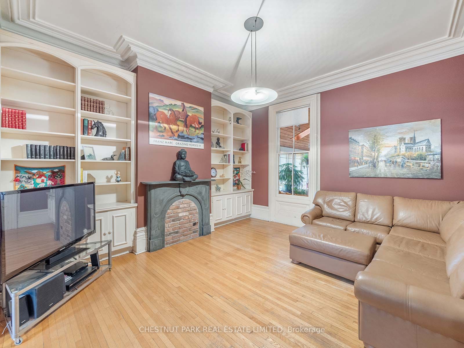 126 Seaton St