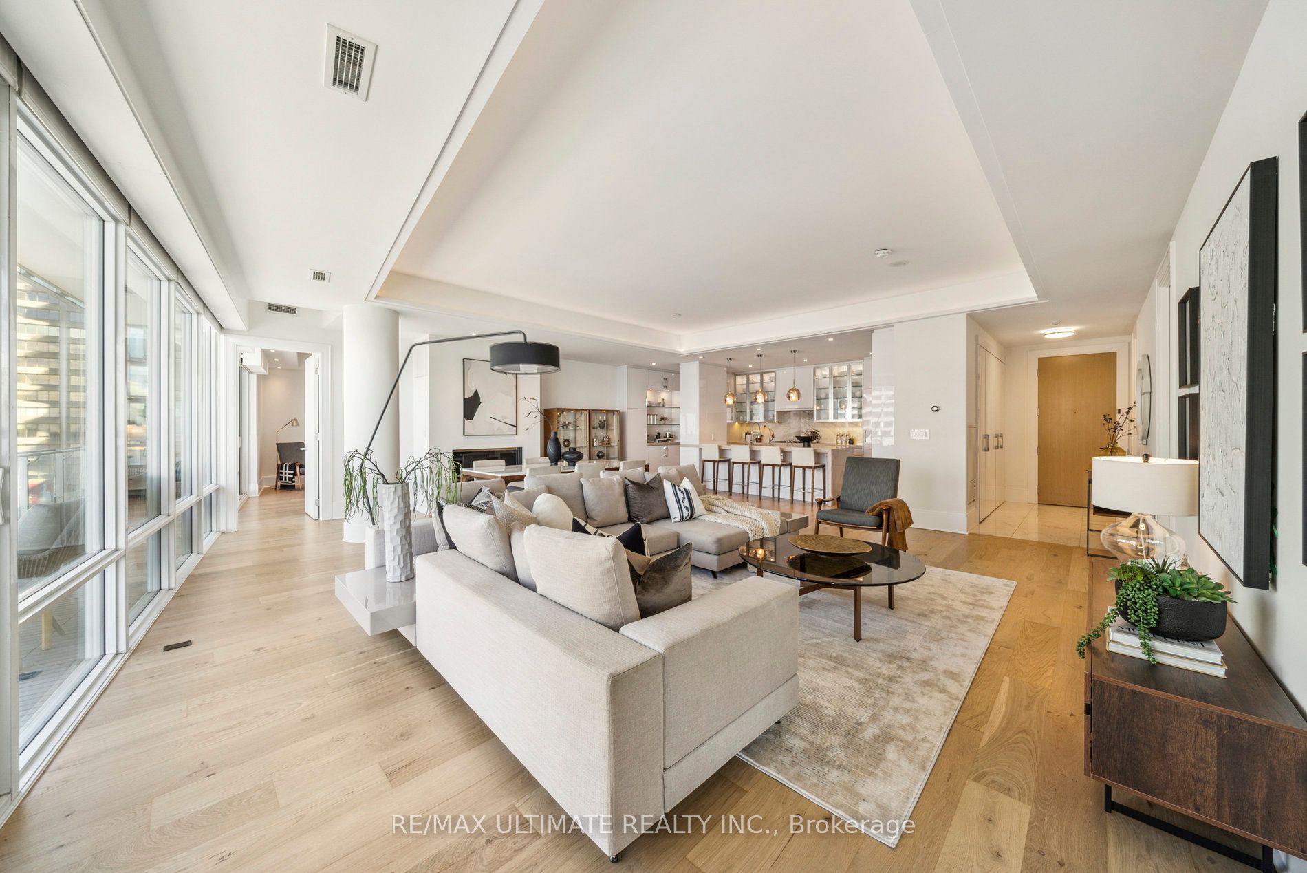 29 Queens Quay E, #705