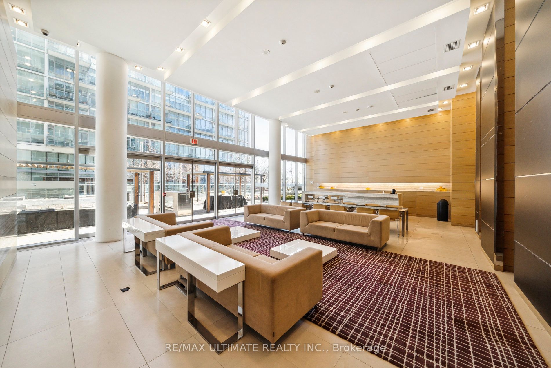 29 Queens Quay E, #705
