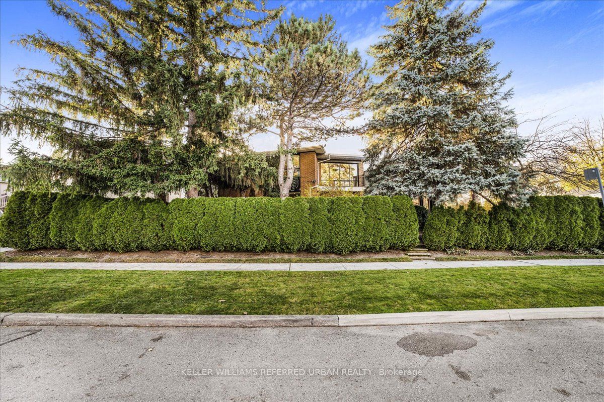 65 Blue Forest Dr