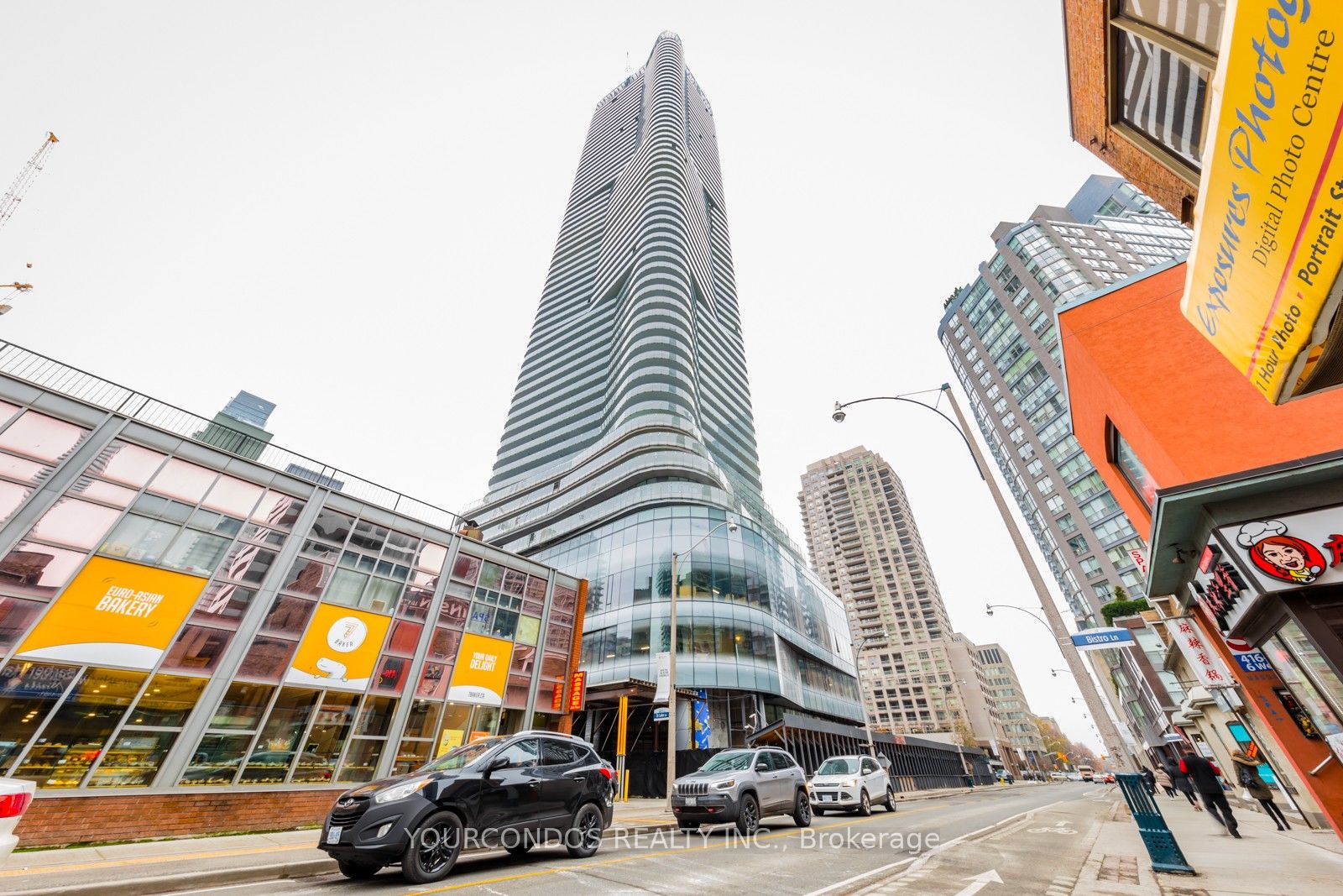 11 Wellesley St W, #2009