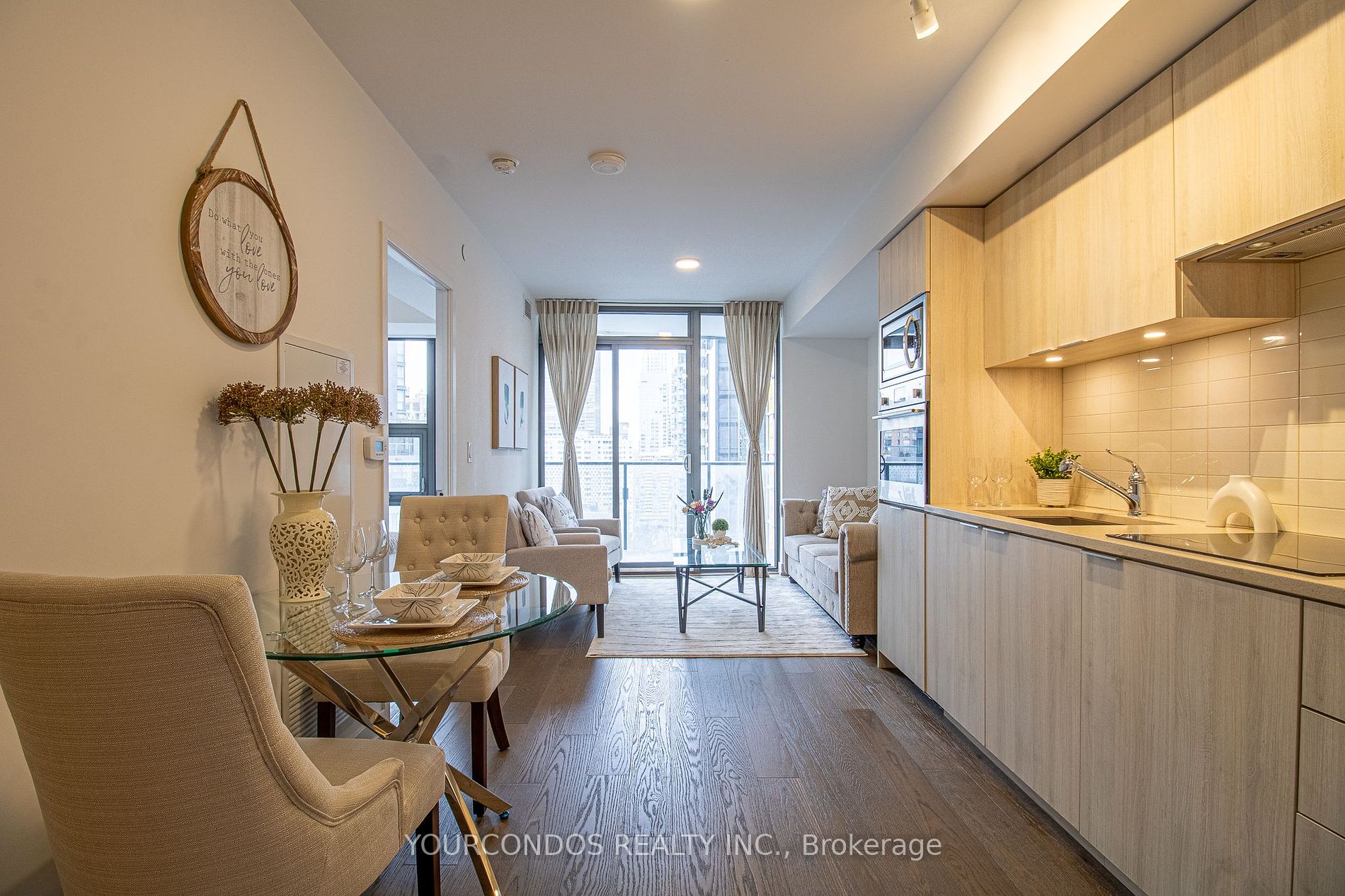 11 Wellesley St W, #2009