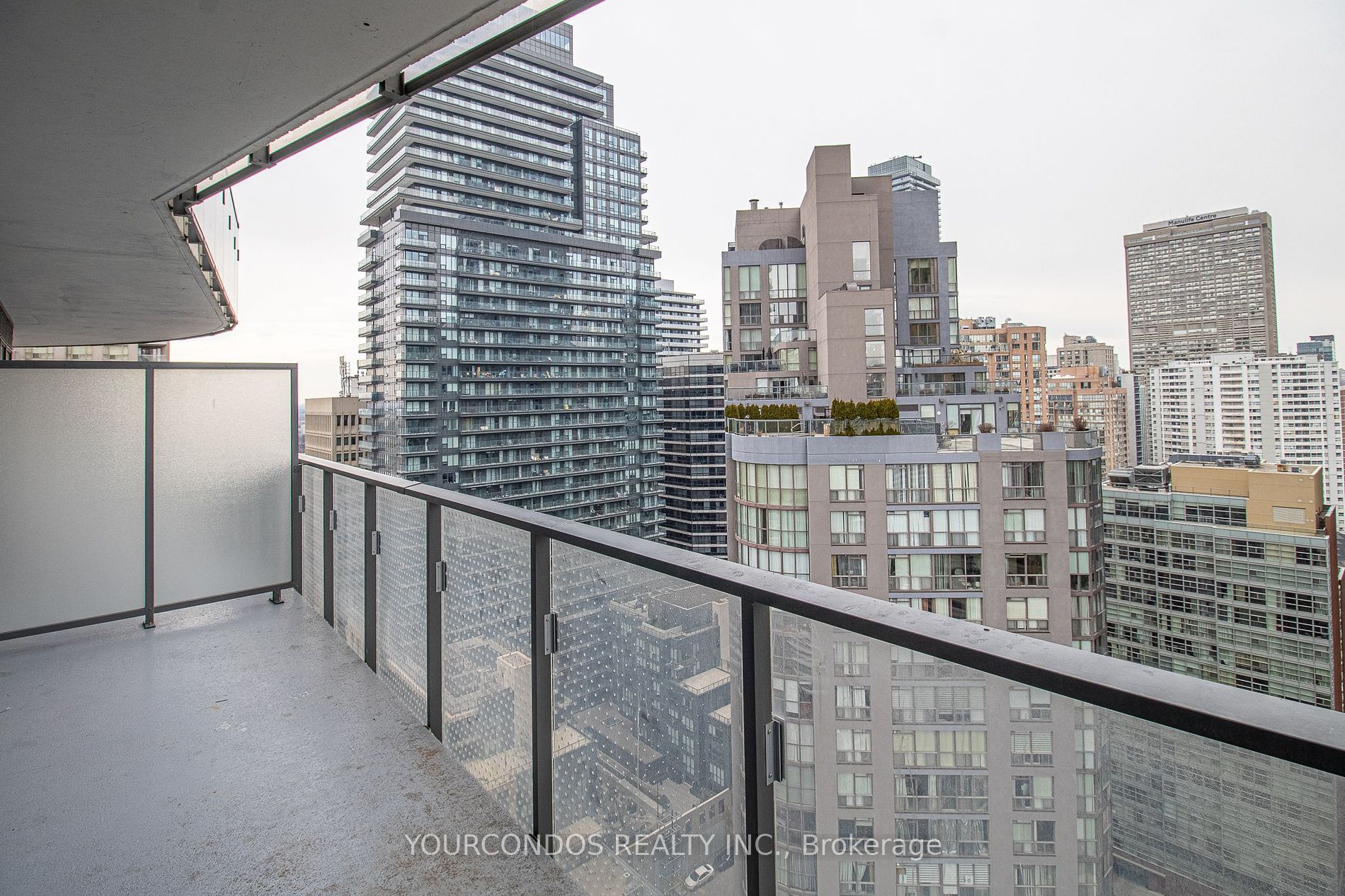 11 Wellesley St W, #2009