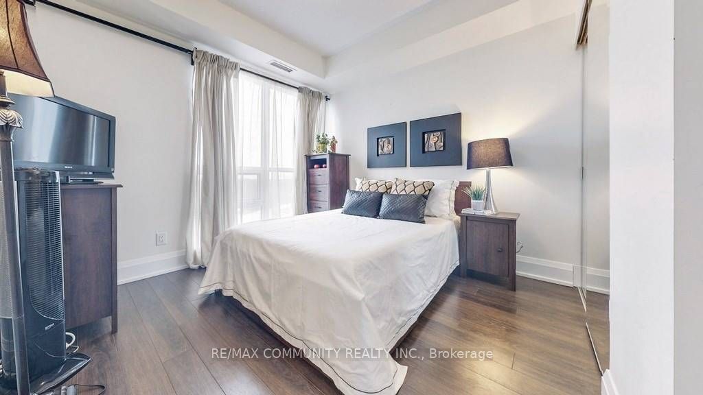 120 Harrison Garden Boulevard, #1008