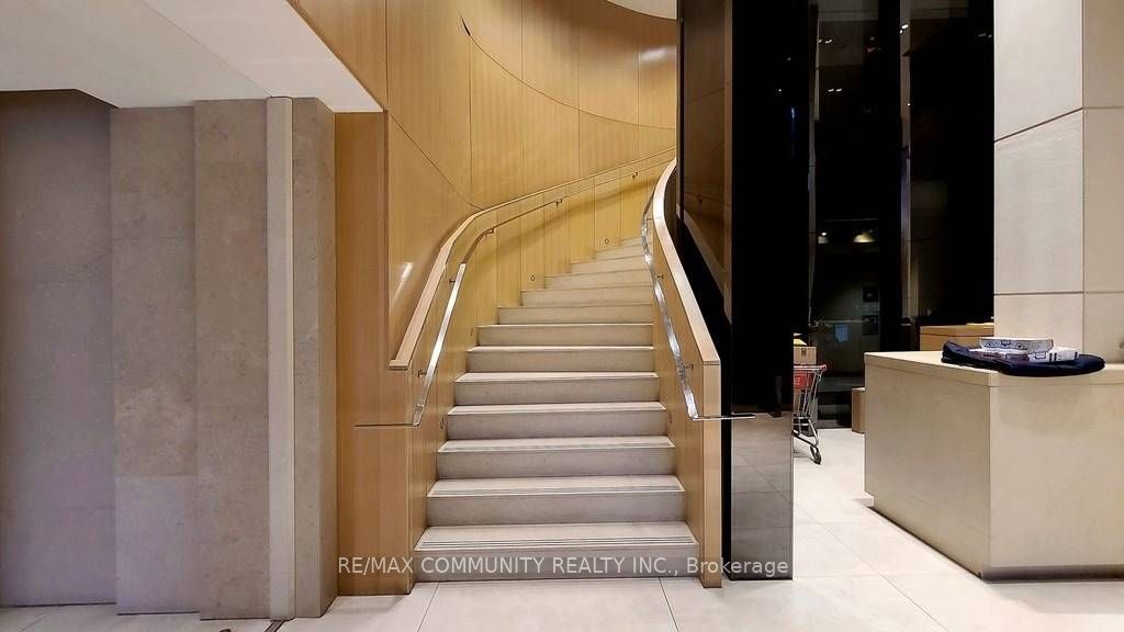 120 Harrison Garden Boulevard, #1008
