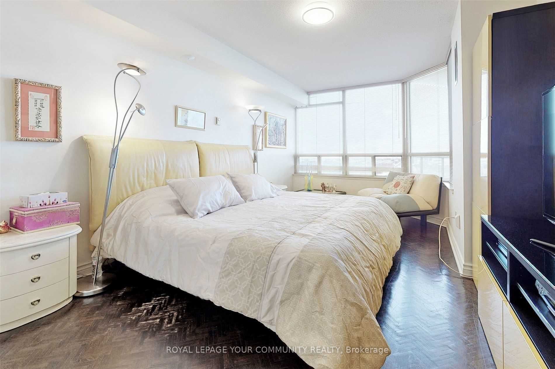 10 Torresdale Ave, #1907