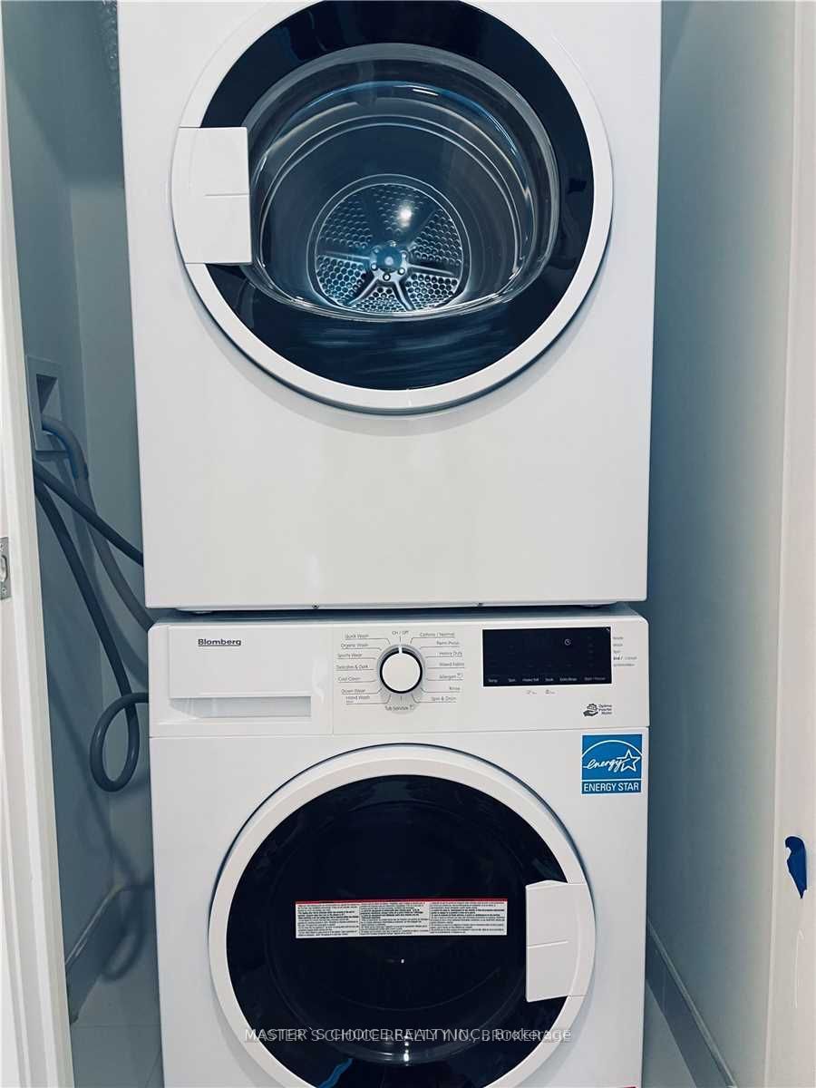 395 Bloor Street E #5405