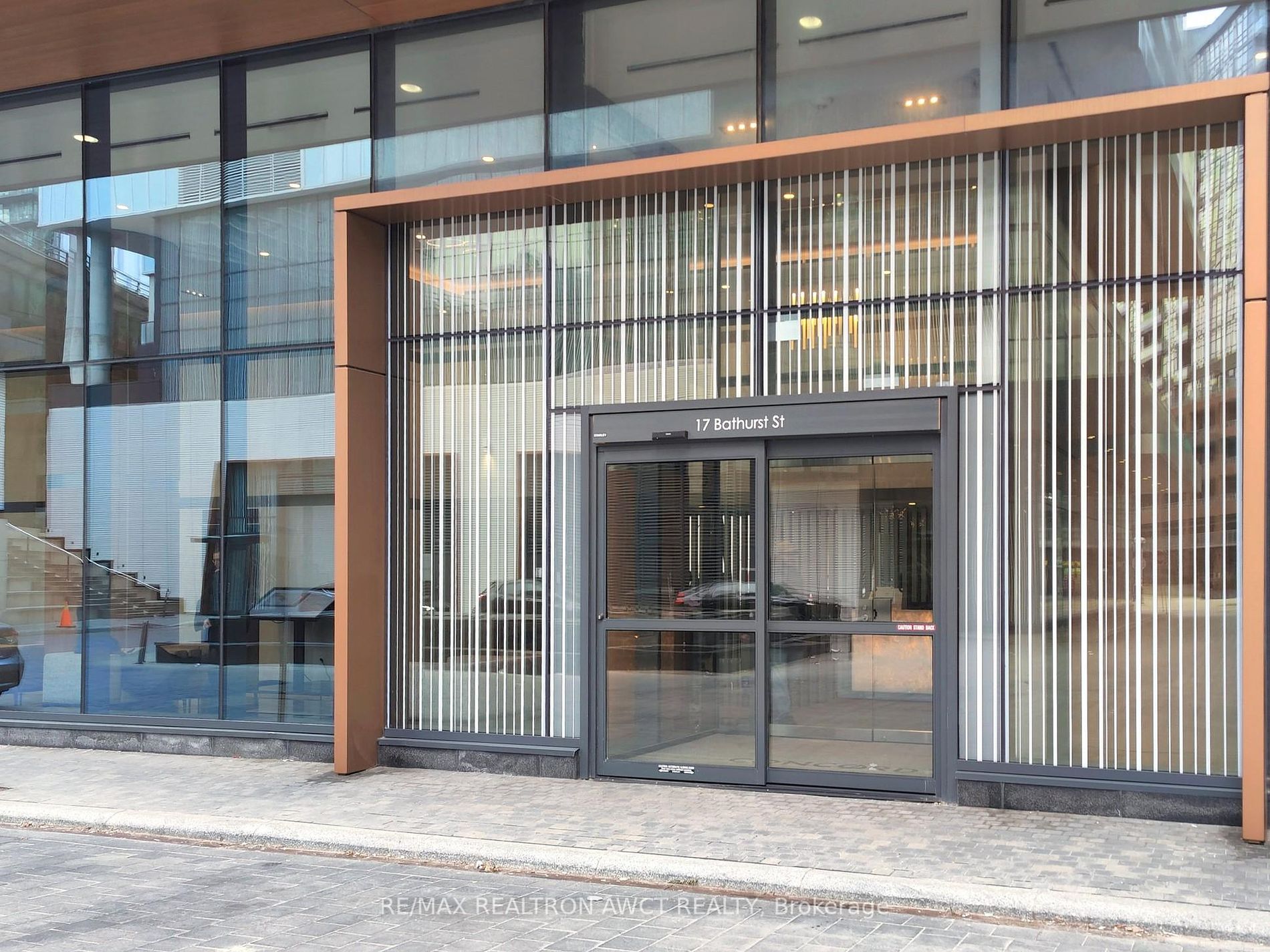 17 Bathurst St, #Ph02