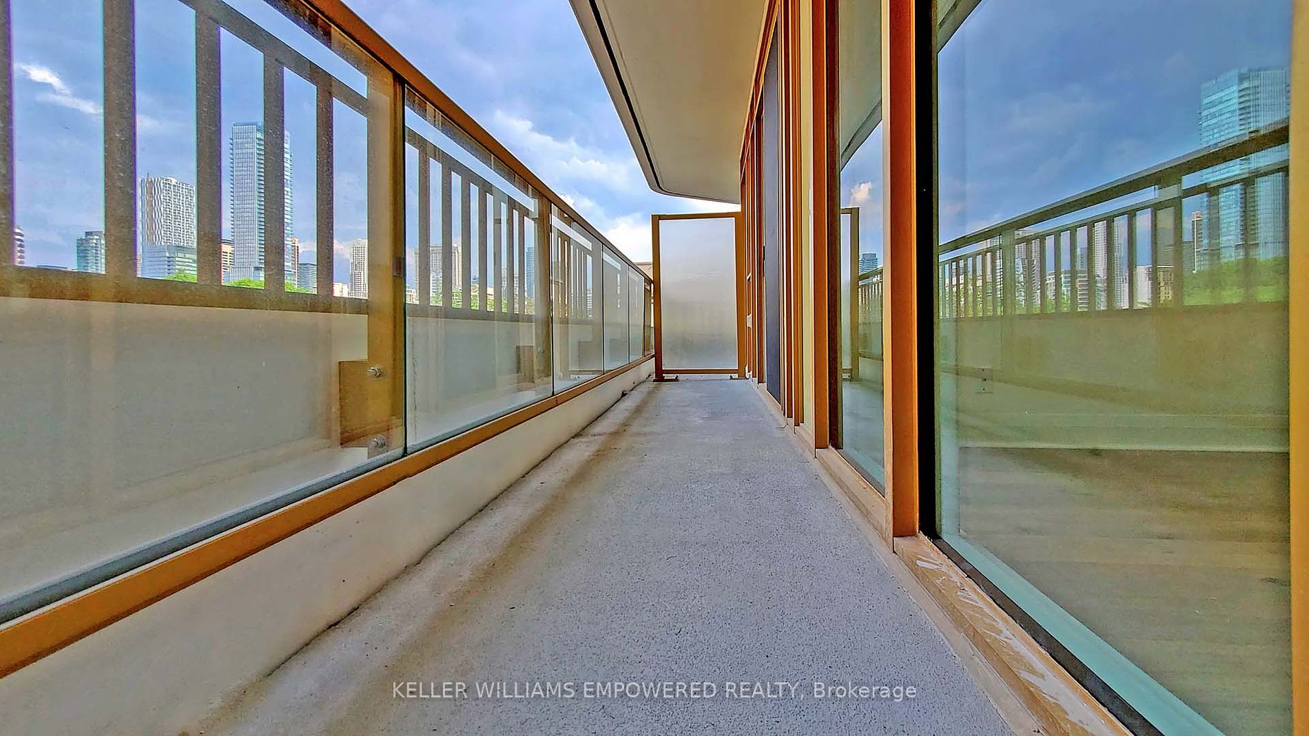 151 Avenue Rd, #603