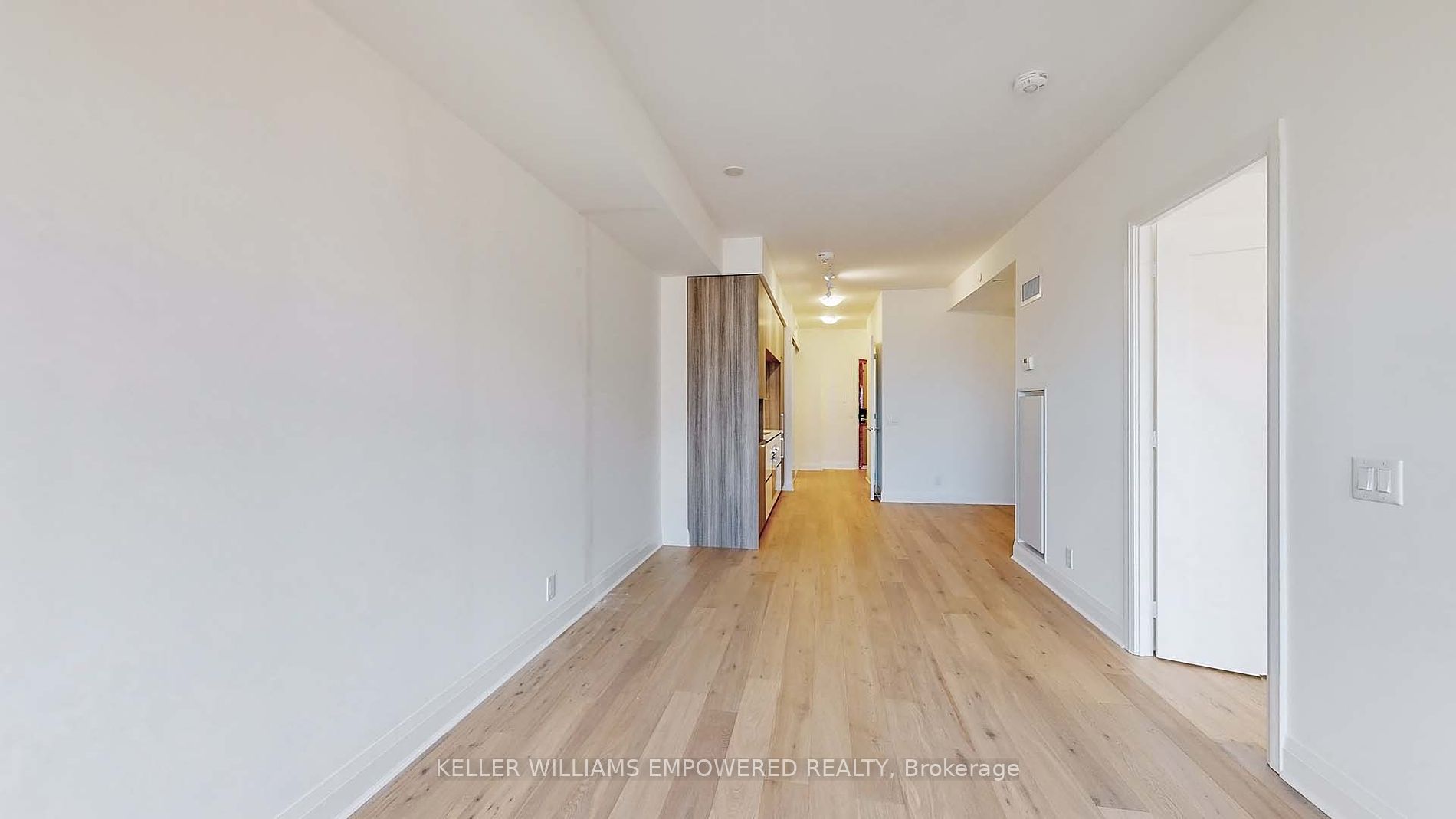 151 Avenue Rd, #603