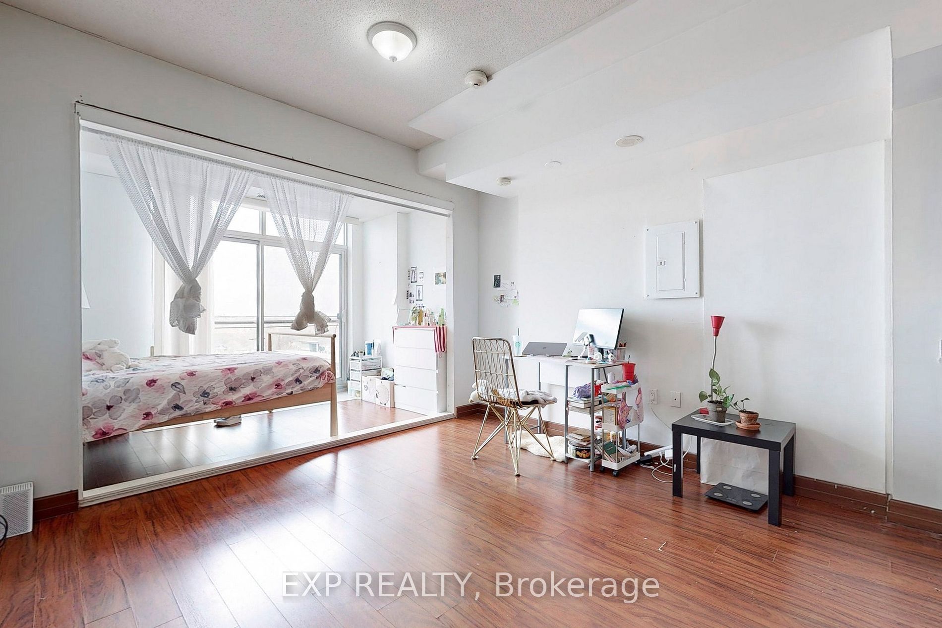 15 Maplewood Ave, #Ph6