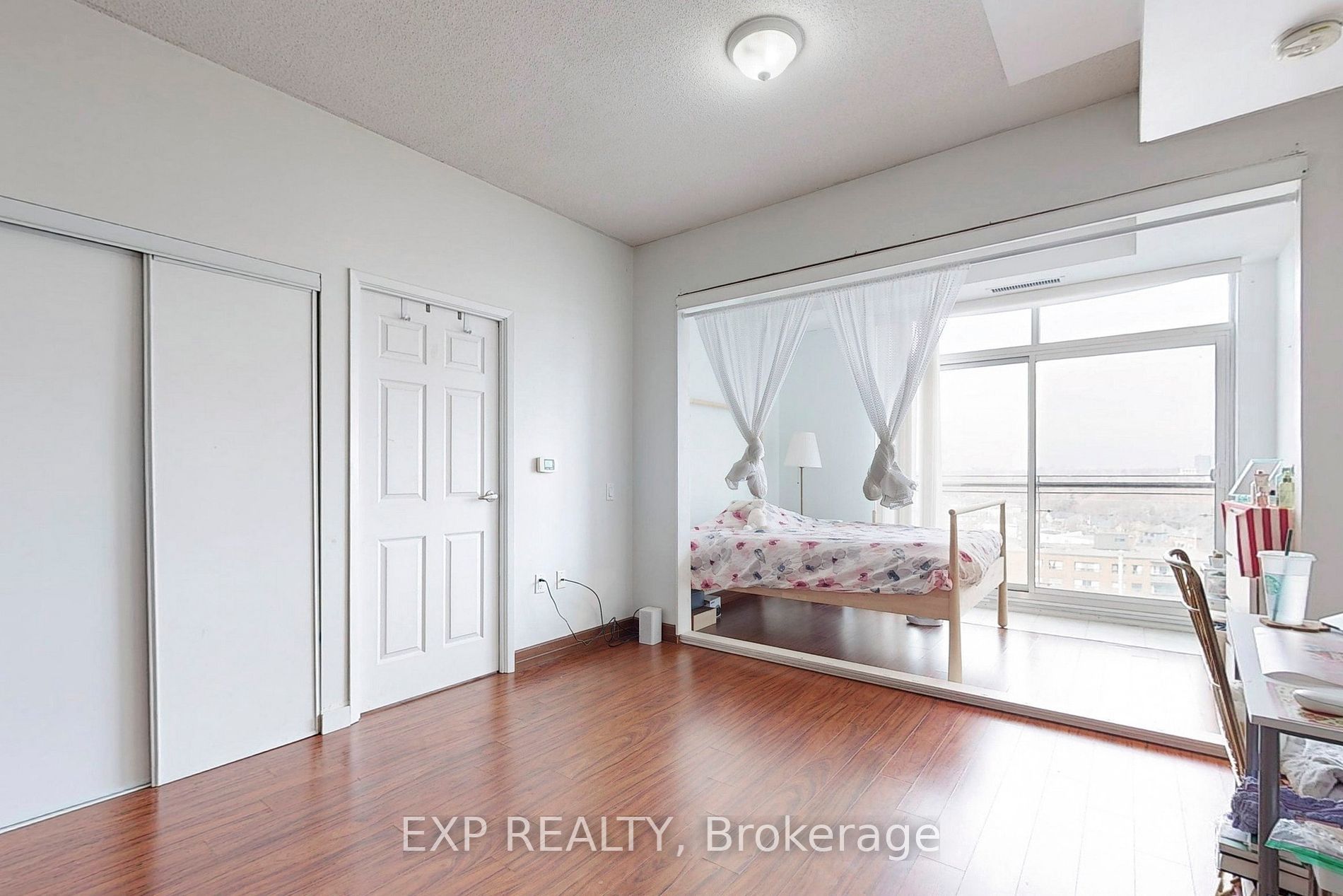 15 Maplewood Ave, #Ph6