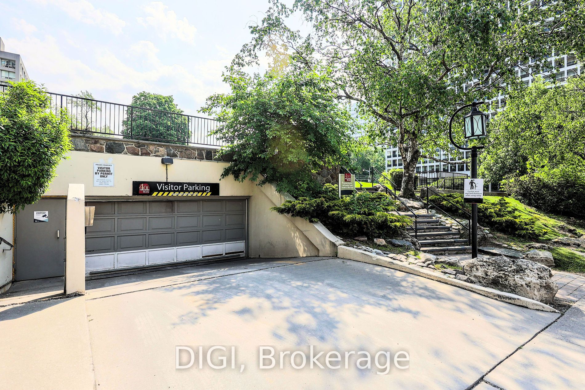 400 Walmer Road, #PH24