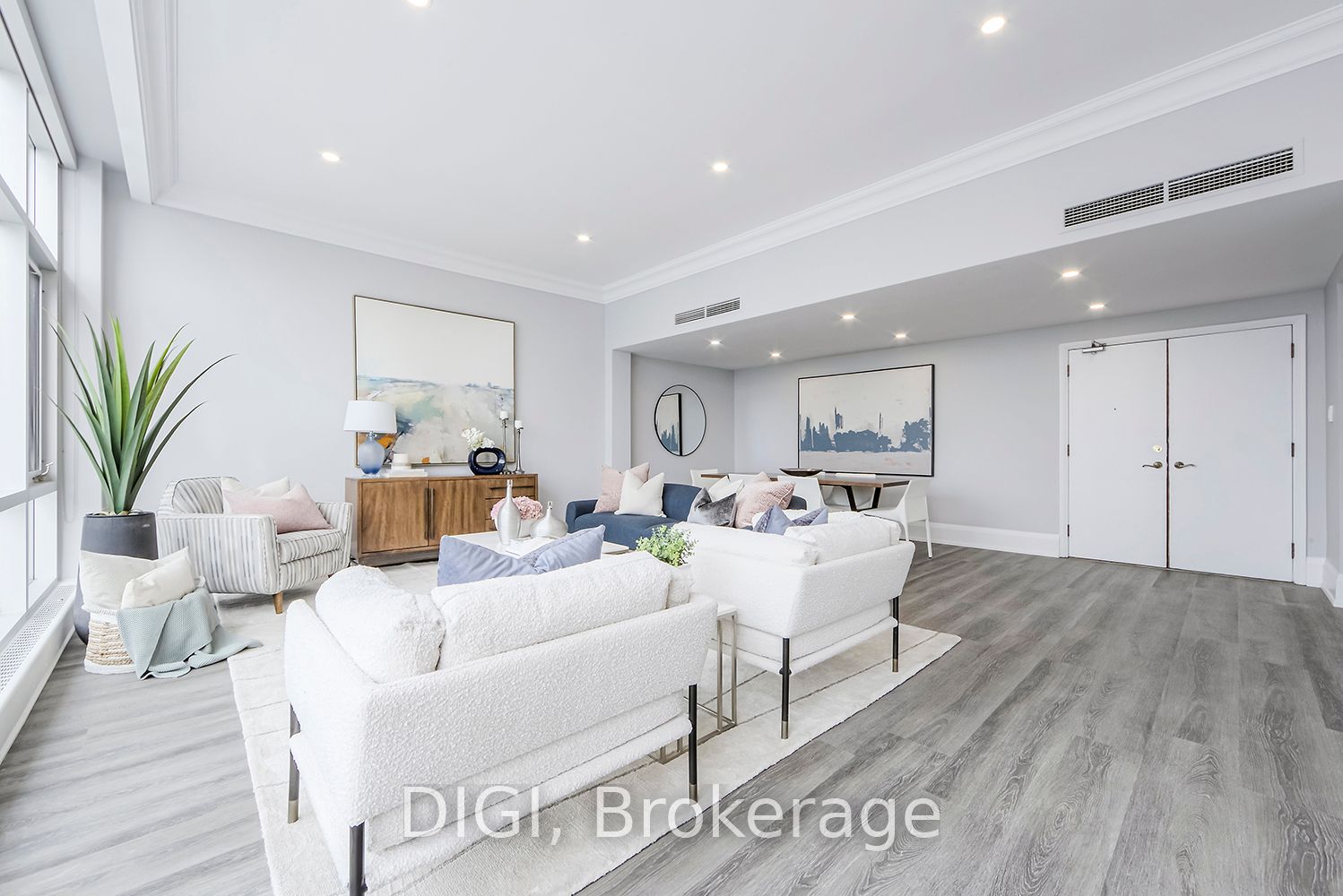 400 Walmer Road, #PH24