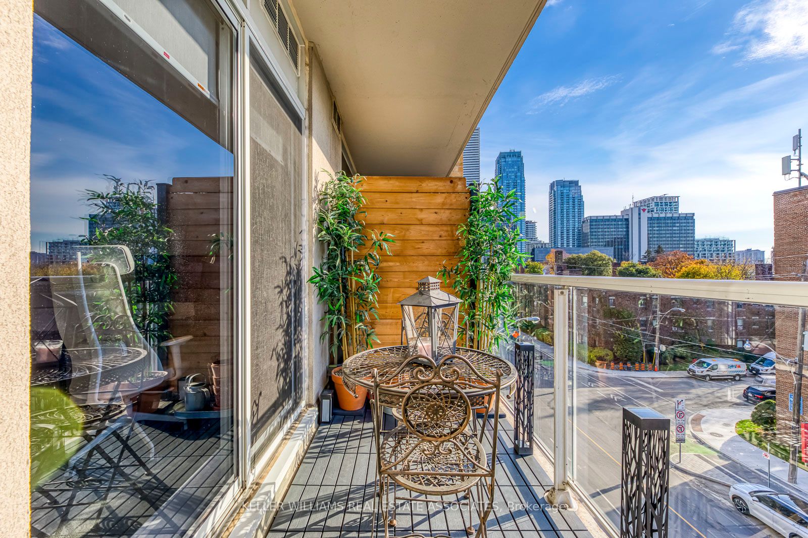 2 Edith Dr, #406