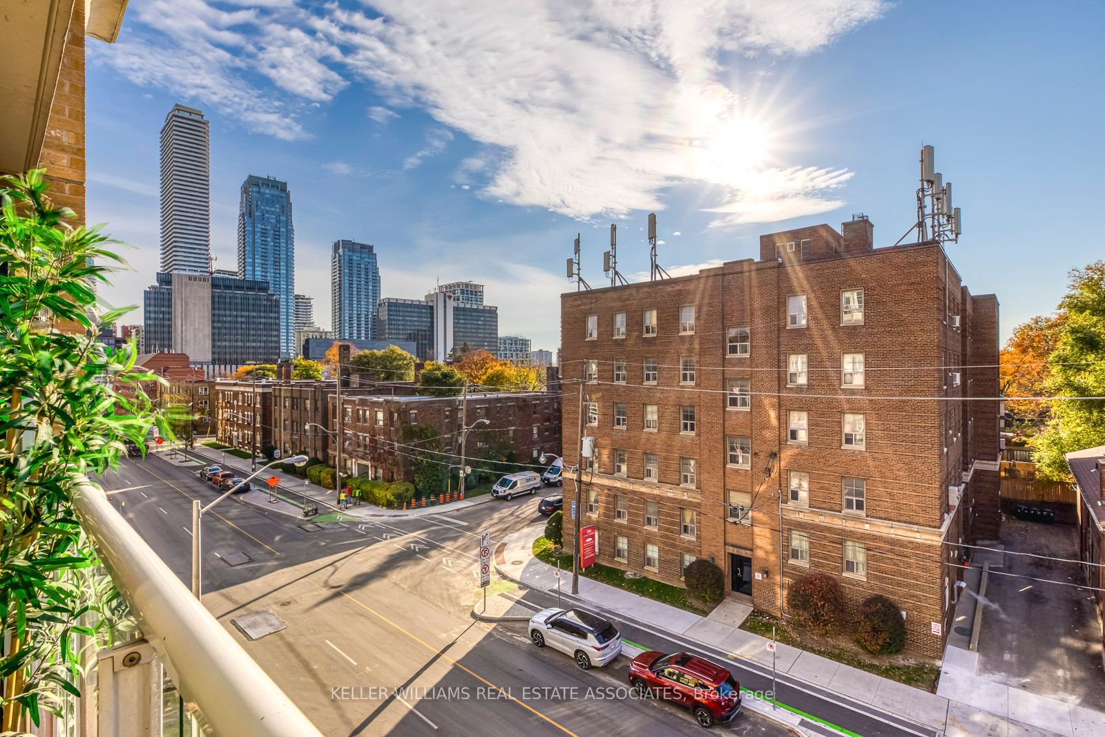 2 Edith Dr, #406