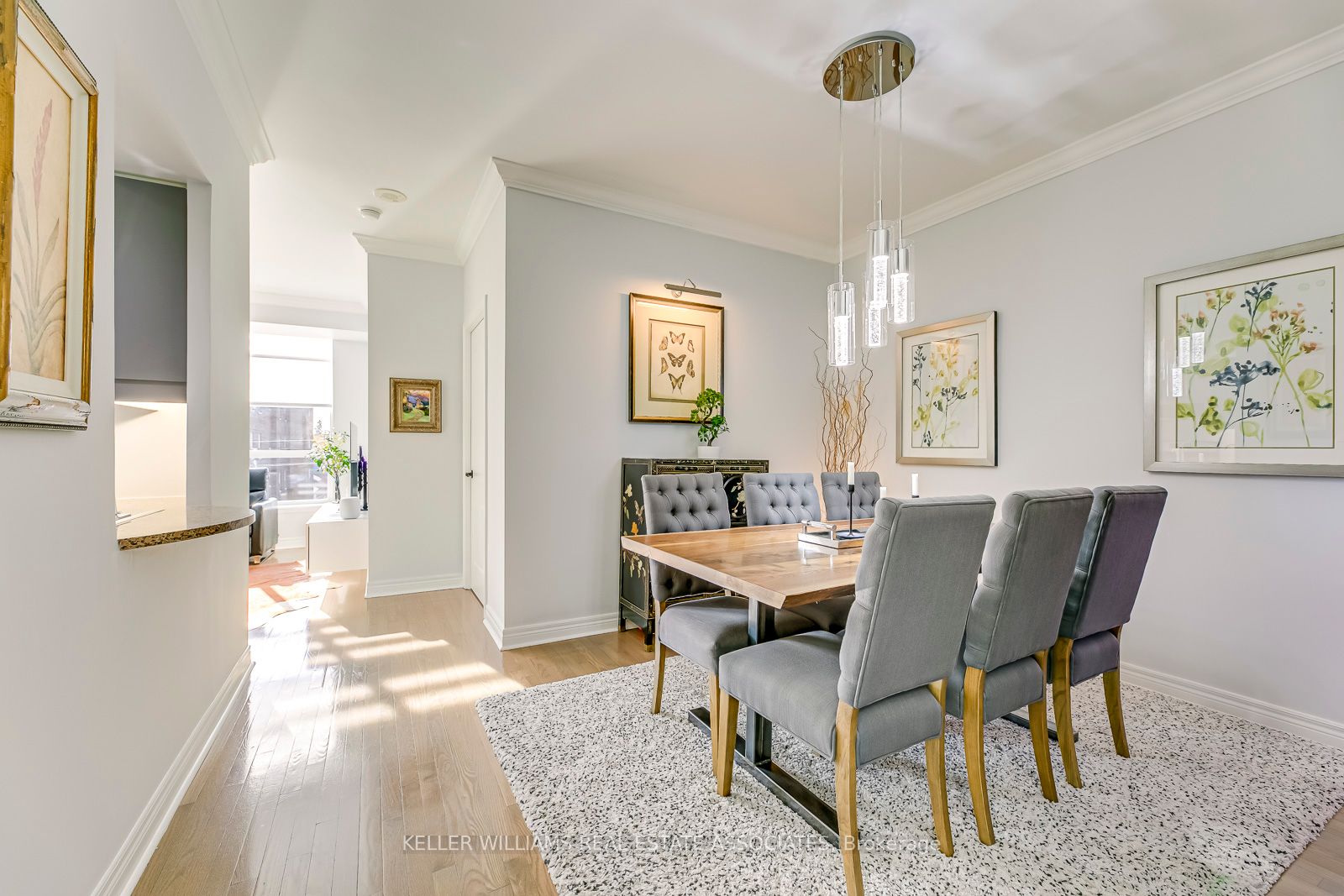 2 Edith Dr, #406