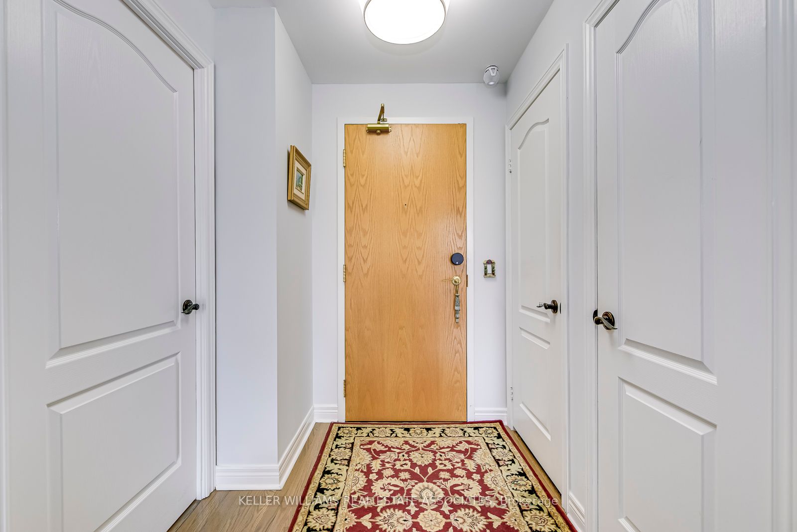 2 Edith Dr, #406