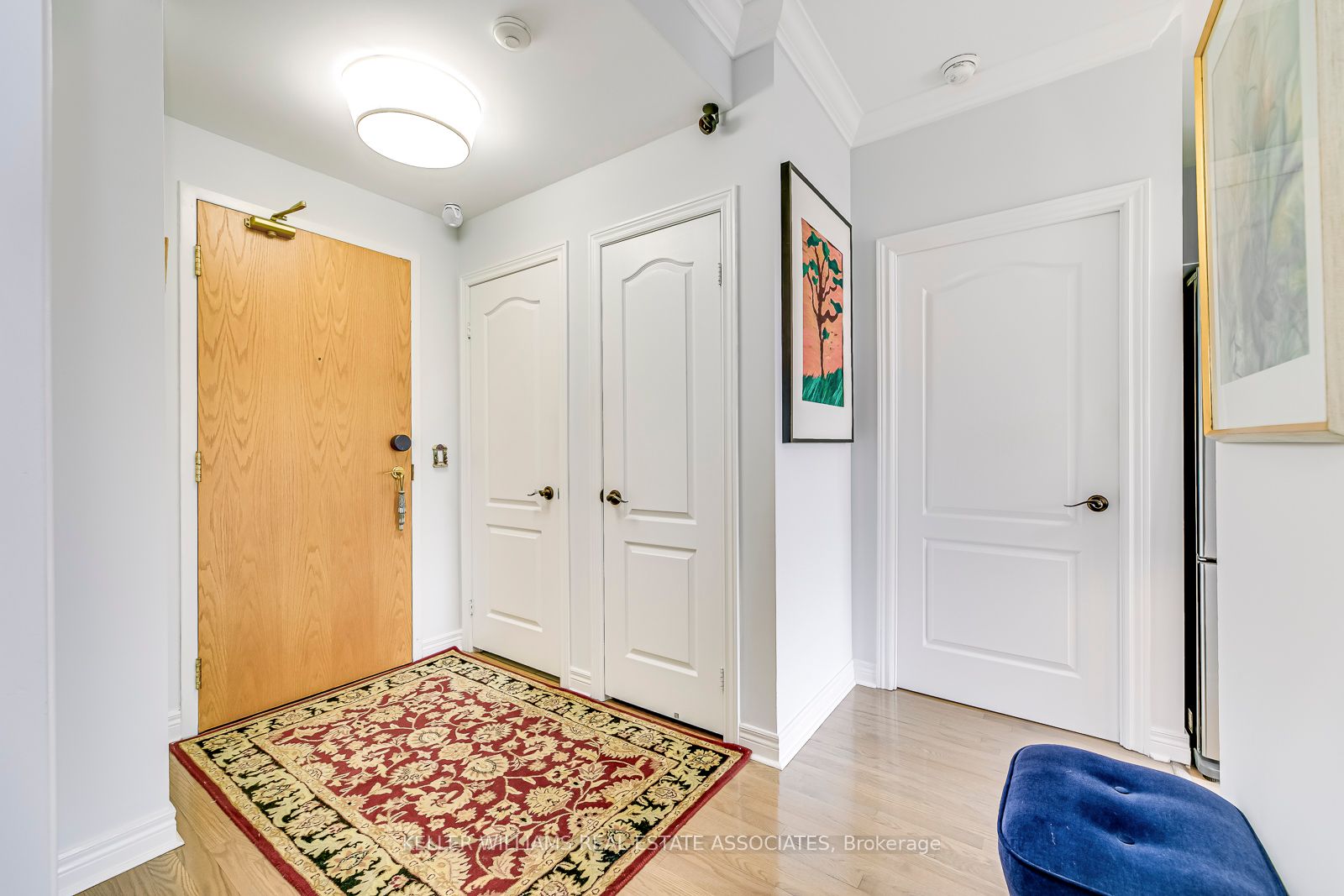 2 Edith Dr, #406