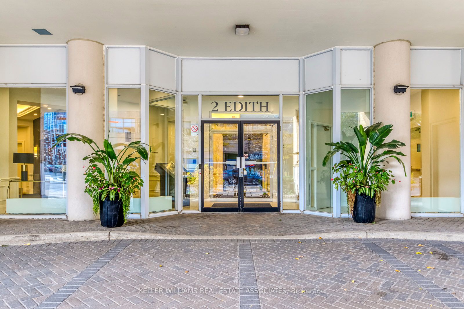 2 Edith Dr, #406