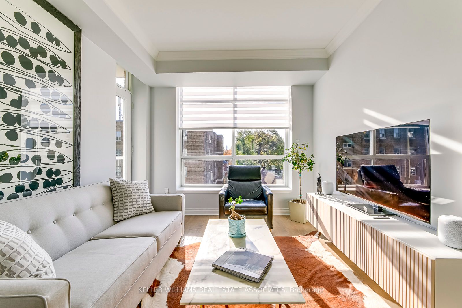 2 Edith Dr, #406