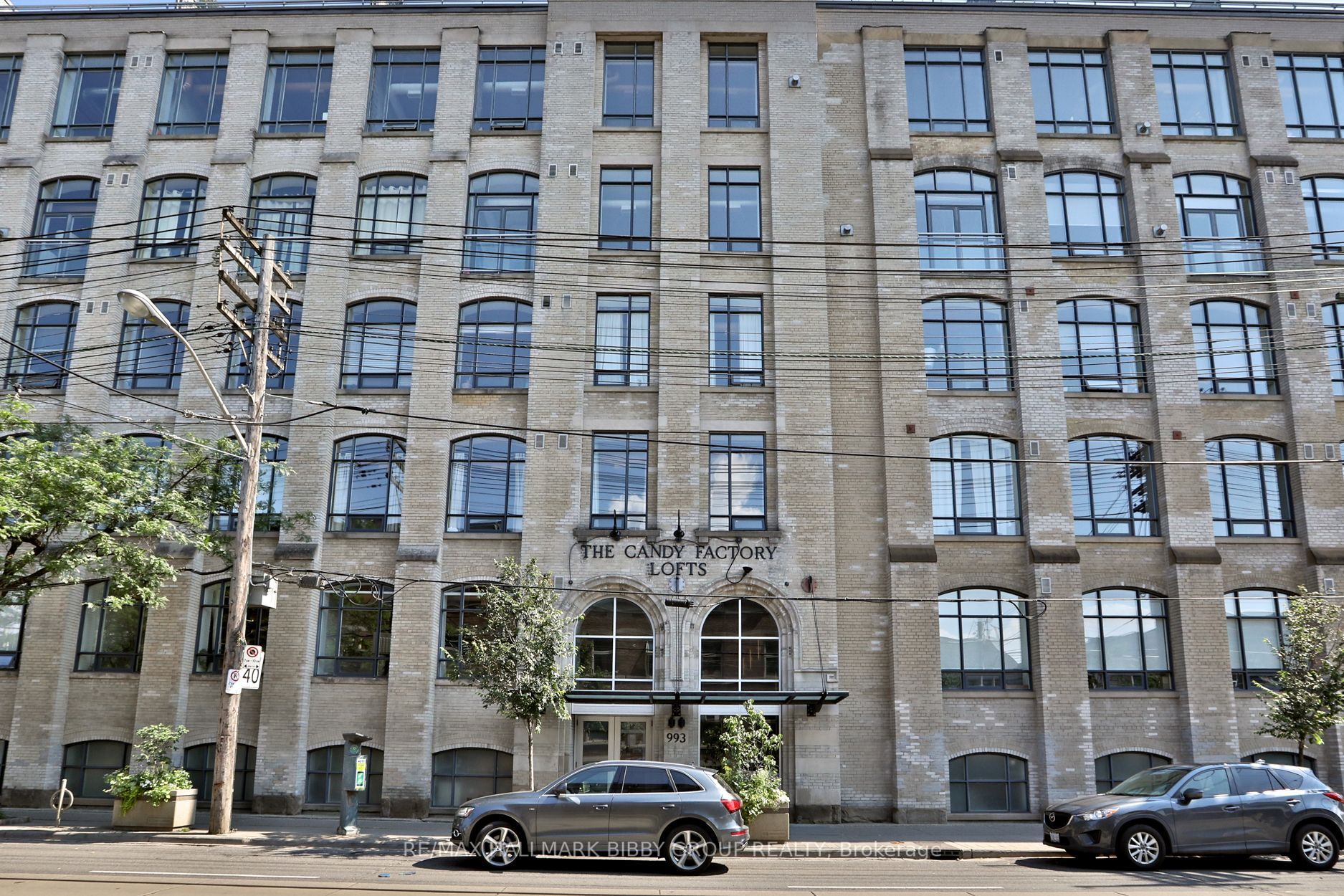 993 Queen Street W, #409