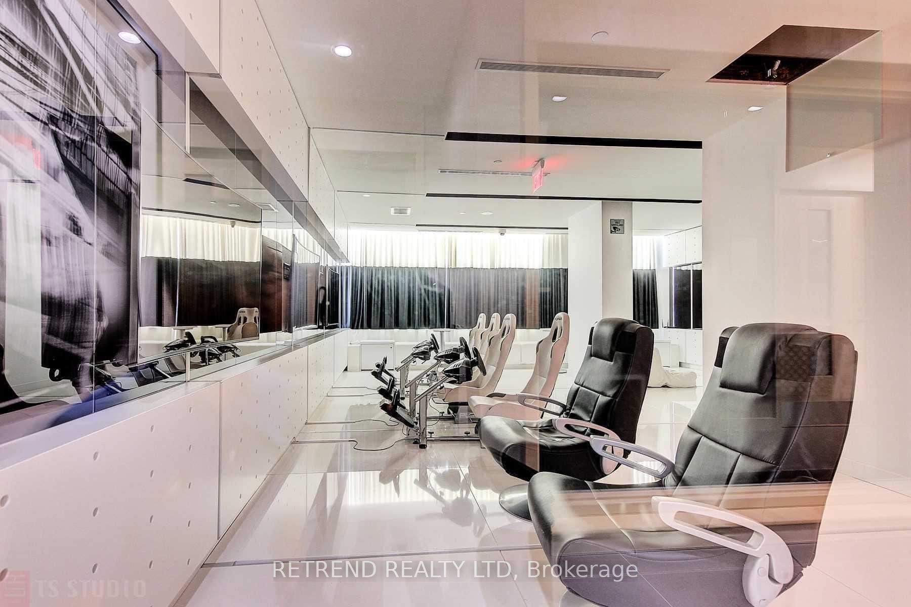 45 Charles Street E, #3311