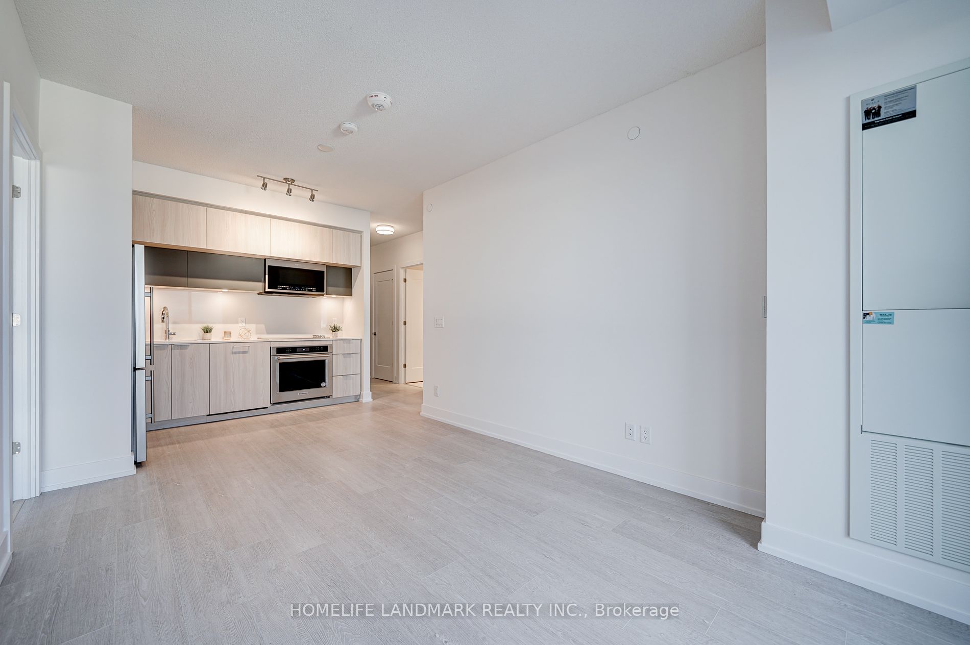25 Adra Grado Way, #910
