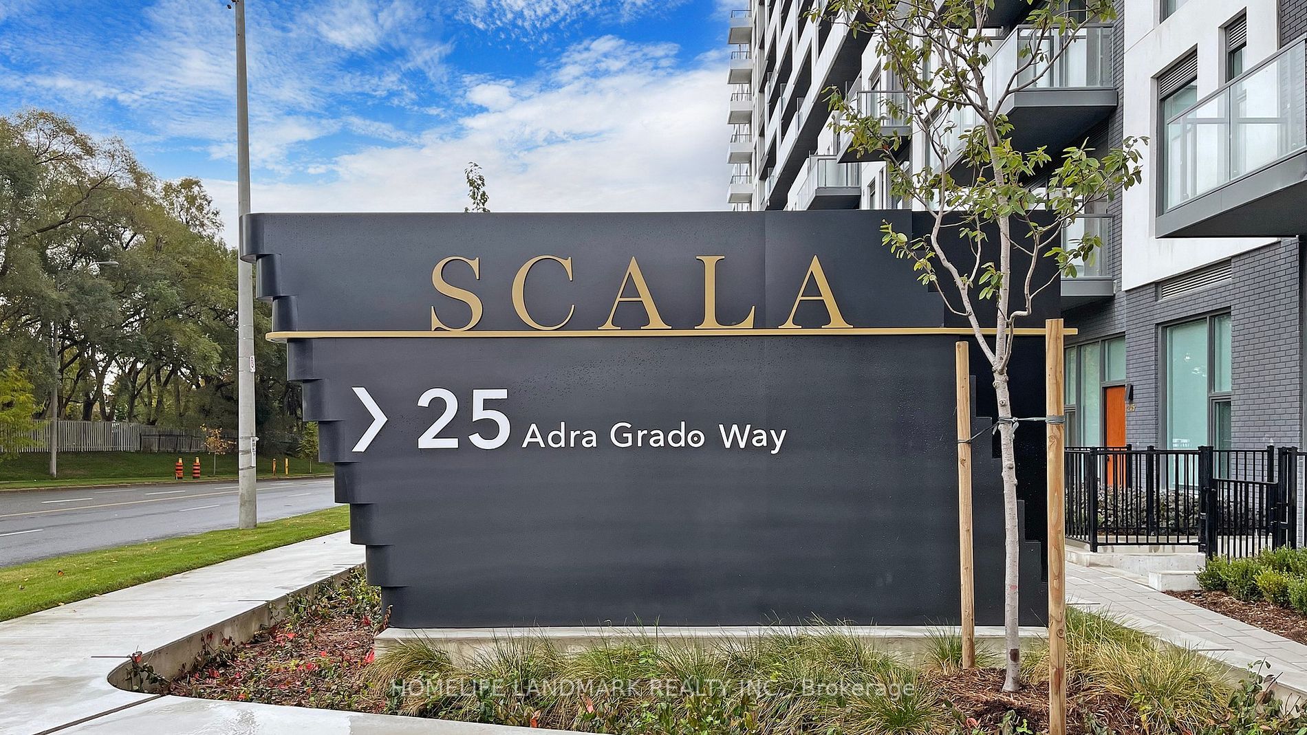25 Adra Grado Way, #910