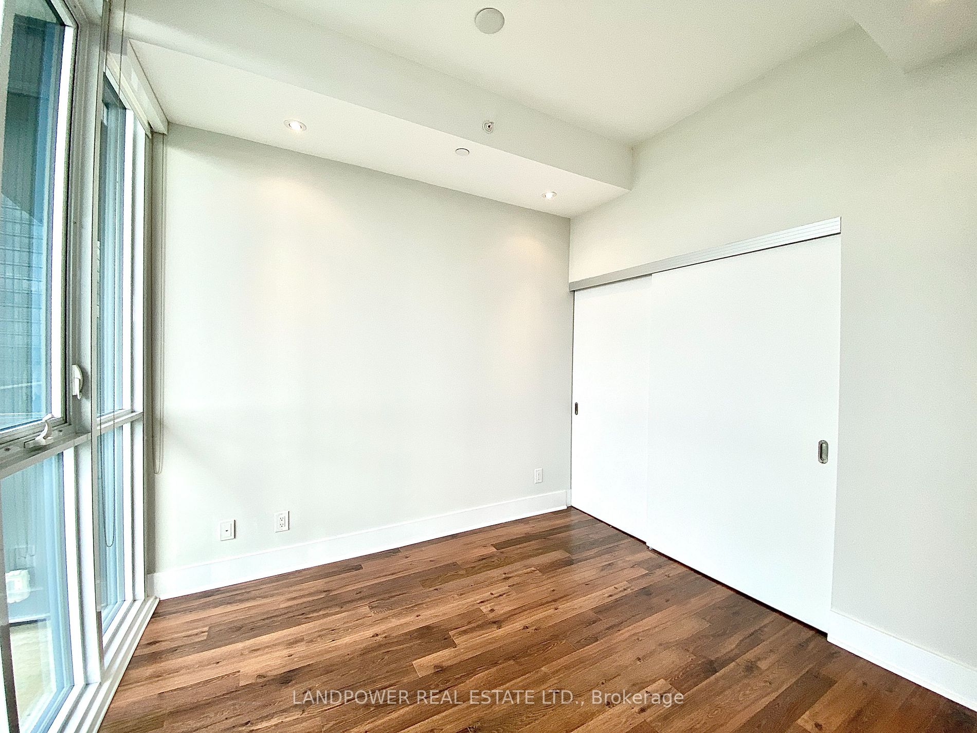32 Davenport Rd, #2708