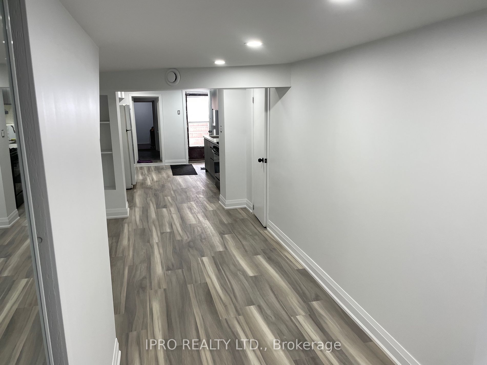 1211 College Street, #Basemnt