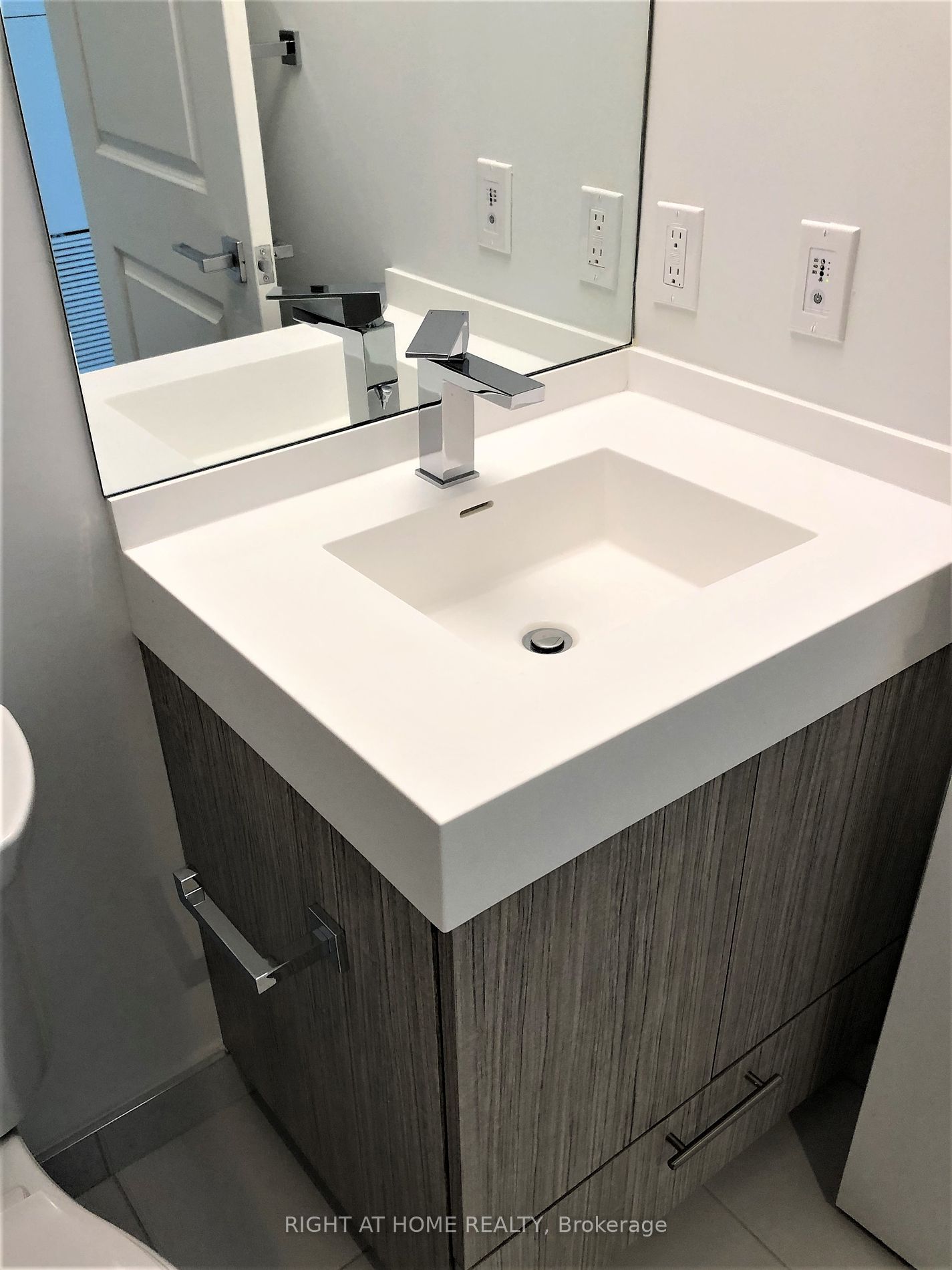 251 Jarvis Street, #3004