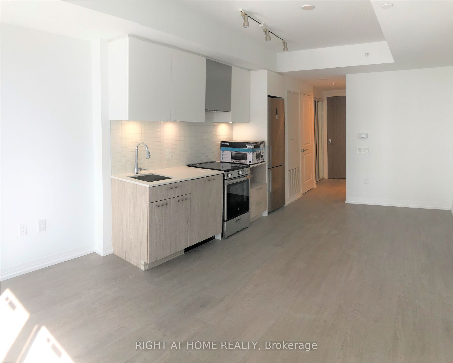 251 Jarvis Street, #3004