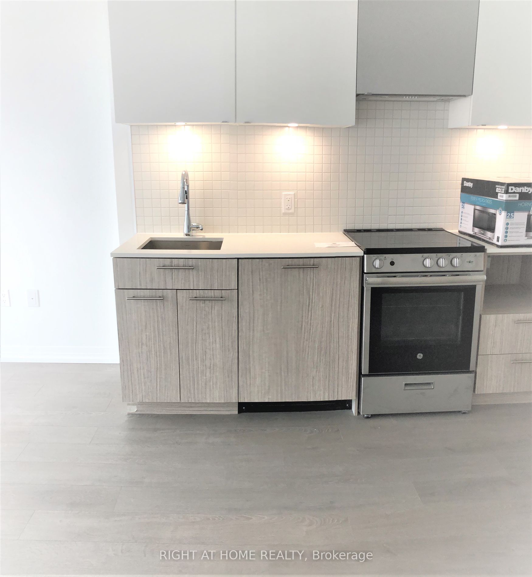 251 Jarvis Street, #3004