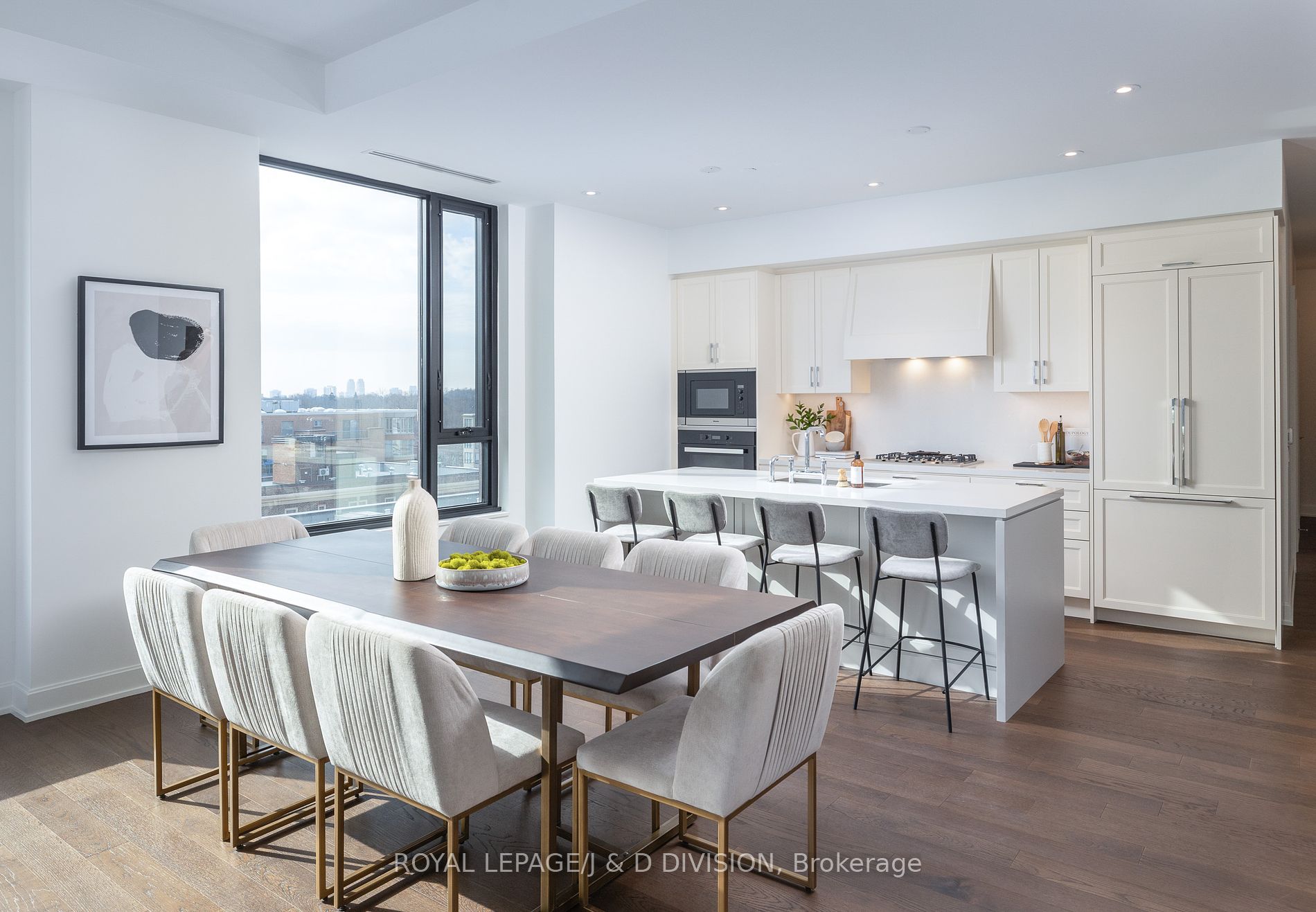1 Strathgowan Avenue, #708