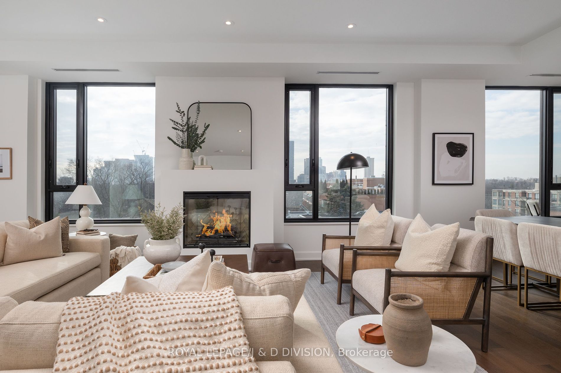 1 Strathgowan Avenue, #708